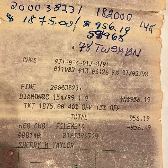 14KT Gold Round & Baguette Diamond Cluster Ring - Picture 10 of 10